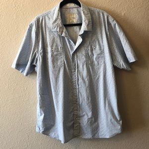 Men’s Alexander Julian button up shirt